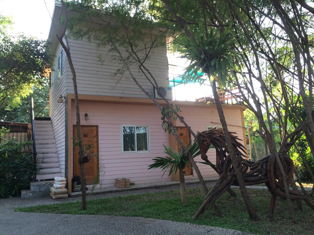 Oyo 276 The Resort Chonburi Room photo