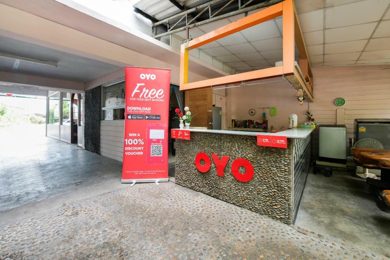 Oyo 276 The Resort Chonburi Exterior photo