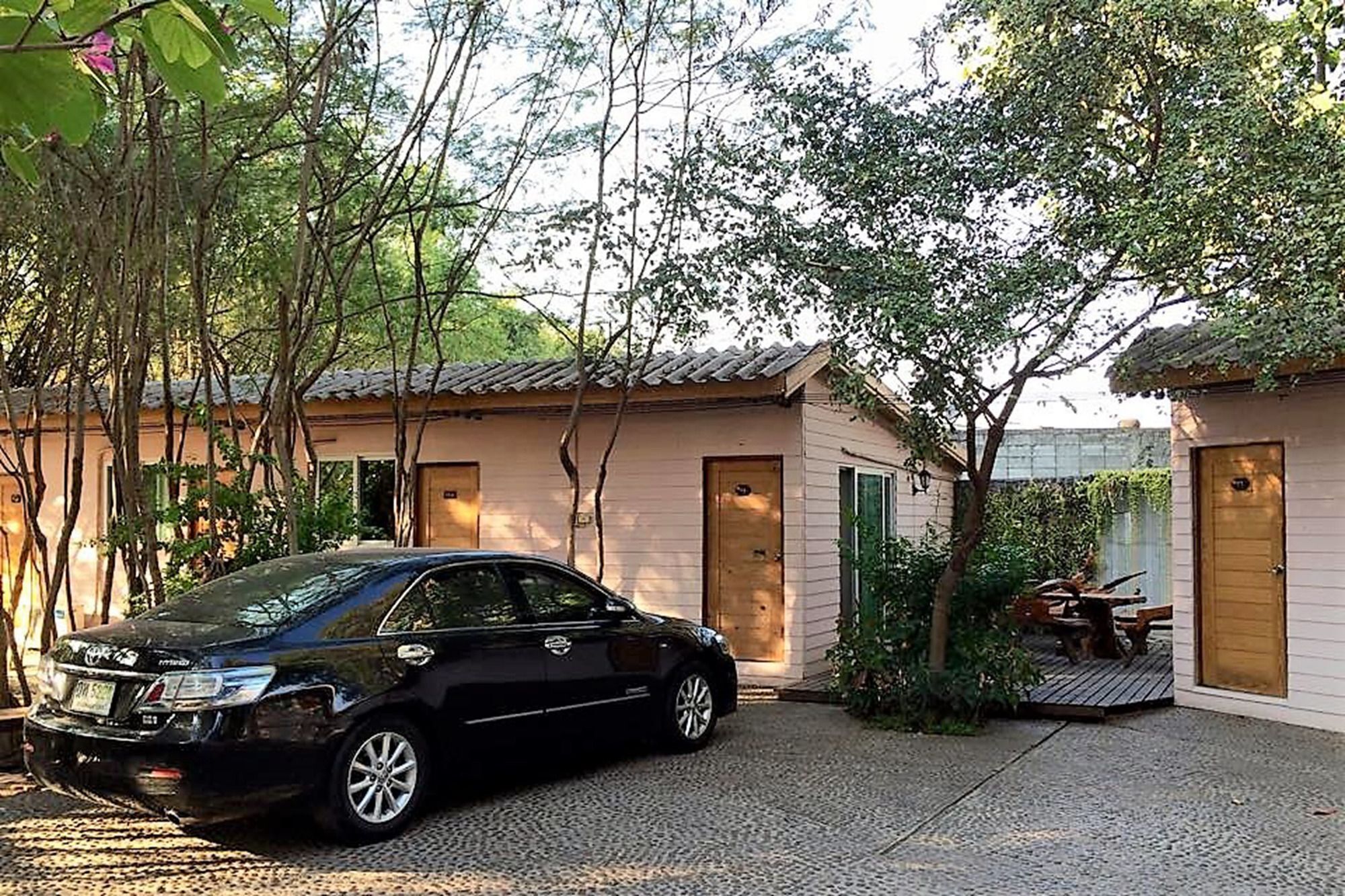 Oyo 276 The Resort Chonburi Exterior photo